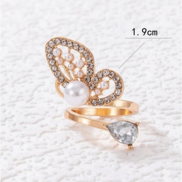 💎💞Elegant Butterfly Ring! - Picture 3 of 8